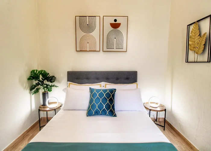 Lovely 2 Bedroom By Yourhost *